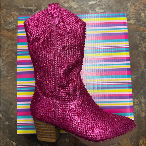 Girl’s fuschia Pink Rhinestone Embellished Western Boots NIB